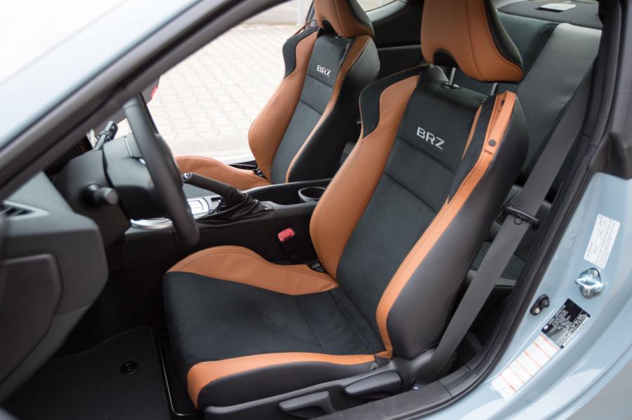 Интерьер Subaru BRZ Tim Schrick Edition (ZC6) 2019 года  (фото 6 из 10)